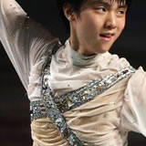 羽生結弦2013-2014シーズンでのロミオ+ジュリエット（エキシビジョン）衣装の写真