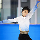 羽生結弦くんの15-16年シーズンのショートプログラム衣装写真