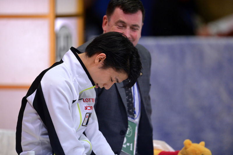 ２０１３年四大陸カナダのフリースケーティングでのキスクラで、少し残念な様子の羽生選手の写真